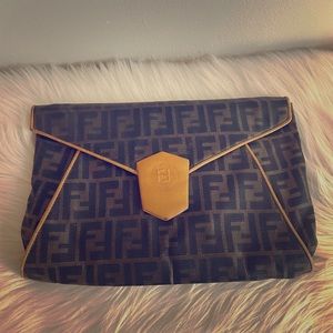 FENDI Clutch! vintage!